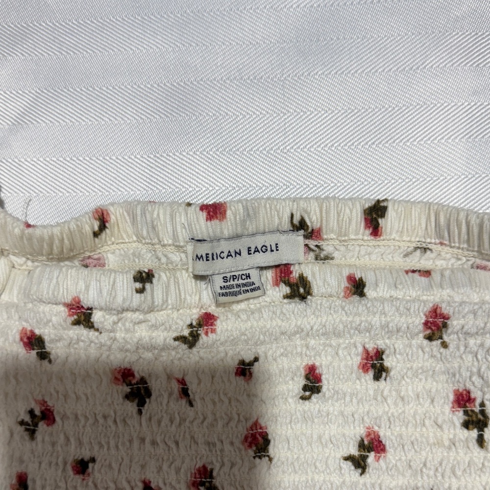 American Eagle Cream Smocked Crop Top with Pink Rose Print - Picture 2 of 3
